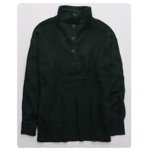 Aerie CozyUp Waffle Button Sweater in Green